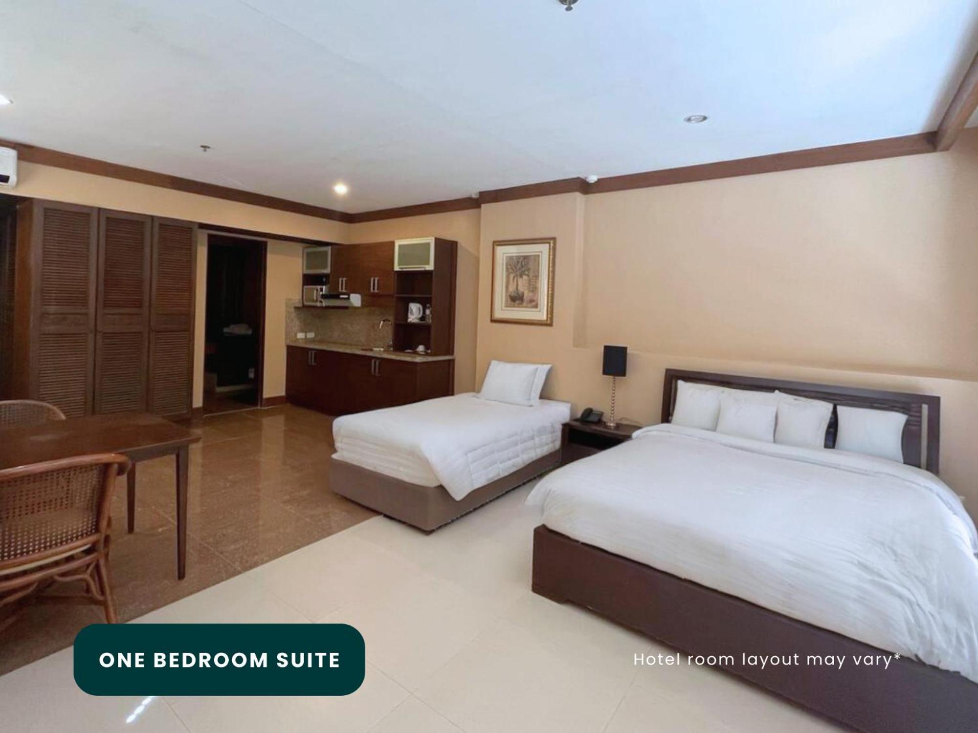 Coralpoint Gardens Suites & Residences マクタン エクステリア 写真